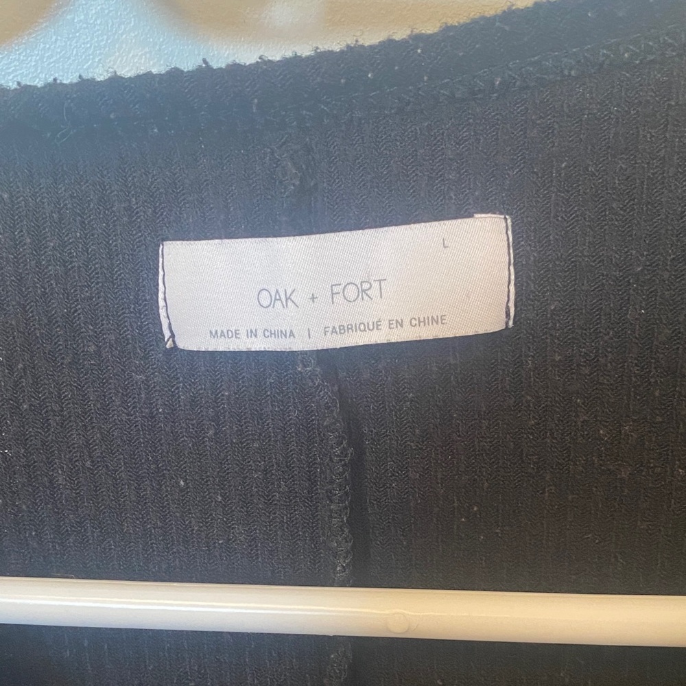 OAK + FORT Black Short Sleeve Top - Picture 2 of 2